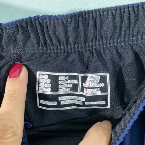 New Balance Women Navy Running Shorts with Lining Size XS - Picture 6 of 7